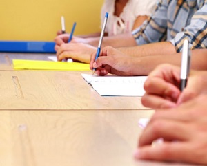 Modificare la Bacalaureat si Evaluarea Nationala: lucrarile vor fi corectate de acasa de catre profesori!